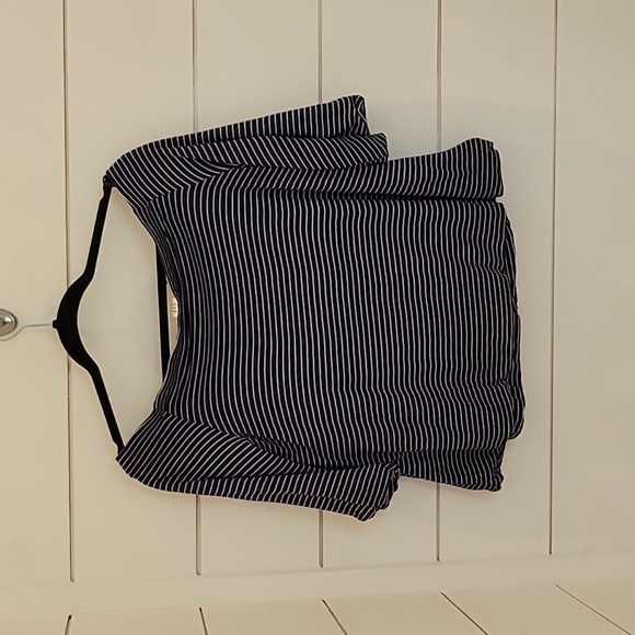 GAP medium off shoulder blue and white stripe shirt - Picture 2 of 4